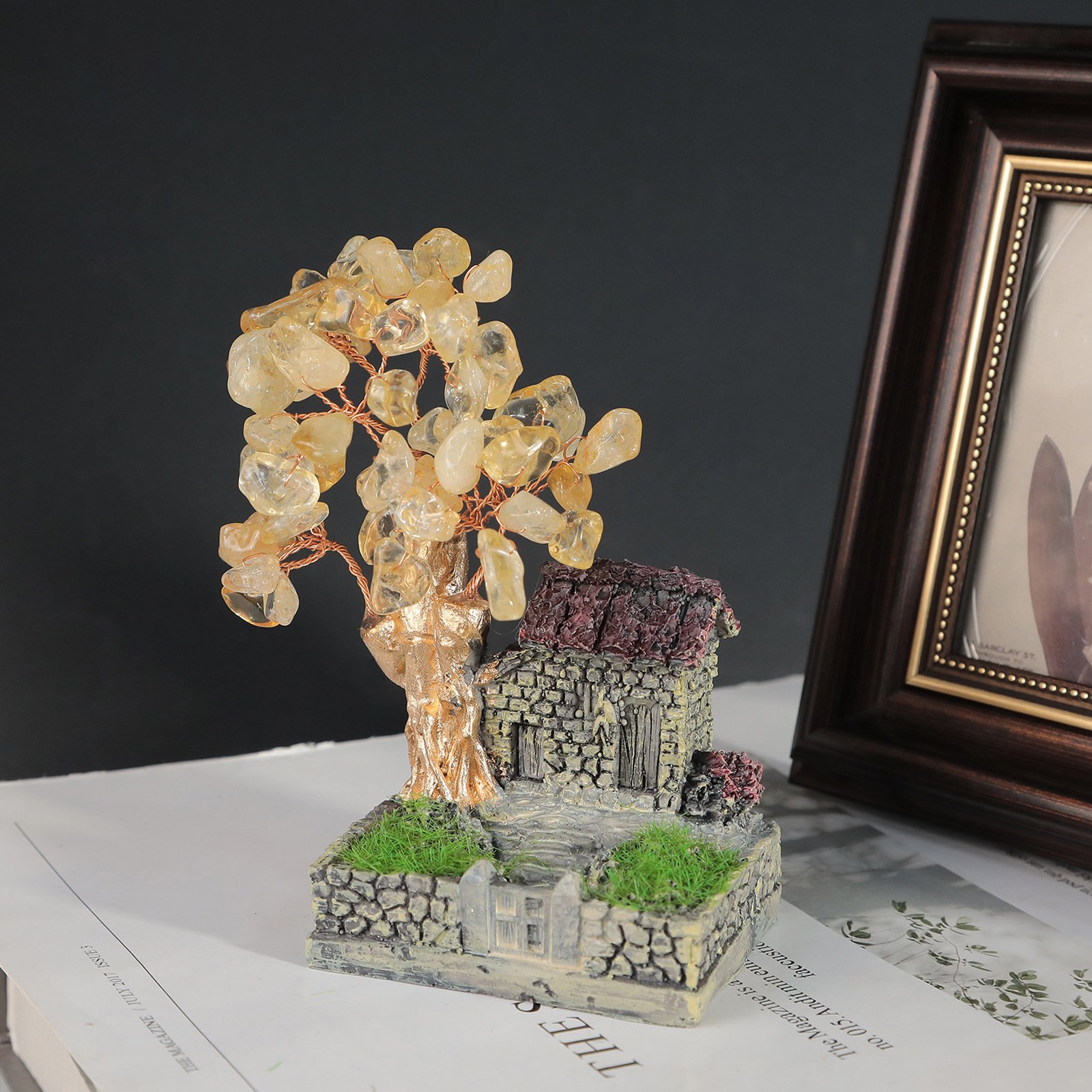 Creative amethyst yellow crystal fortune tree resin small house landscape ornaments