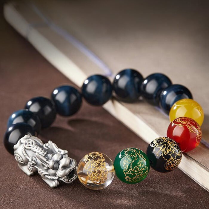 Natural tiger’s eye stone Five-way Wealth God silver pixiu bracelet.