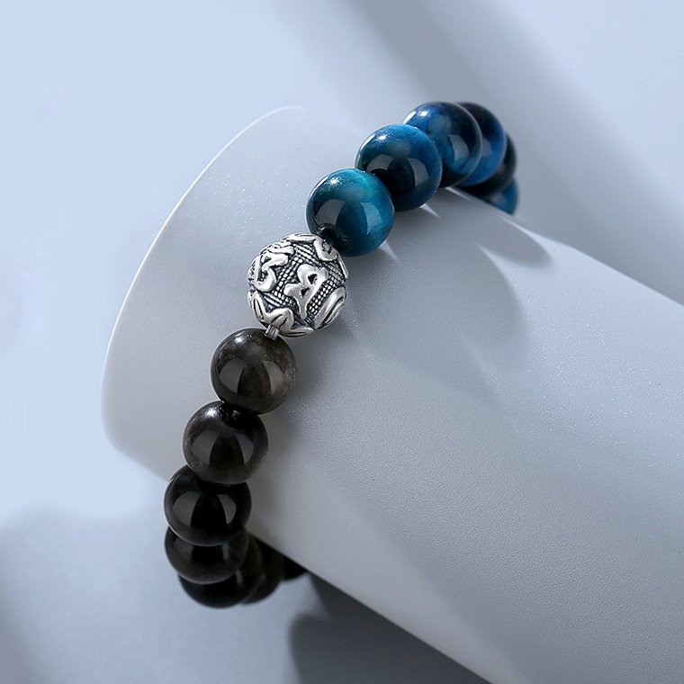 Men’s High-end Hand Accessories Made of Natural Obsidian and Sterling Silver, with the Six-character Mantra Beads - taoistcrystal.com Men’s High-end Hand Accessories Made of Natural Obsidian and Sterling Silver, with the Six-character Mantra Beads