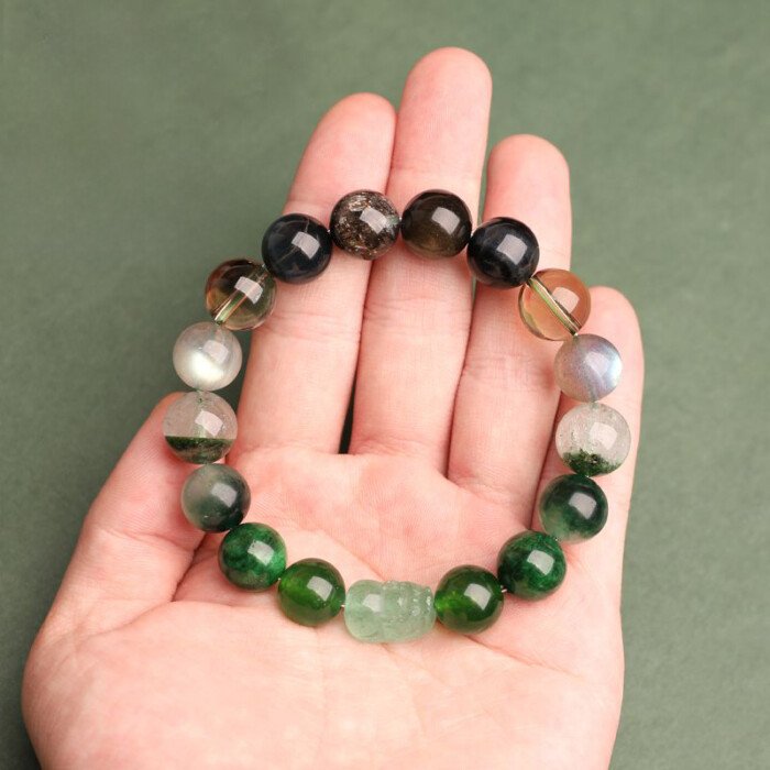 Green Strawberry Quartz Pi Xiu Wealth – attracting Bracelet: Compensating Water and Wood Elements in the Five – Element System