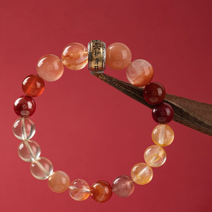 Amulet crystal bracelet – for supplementing fire and earth elements in the Wuxing theory.