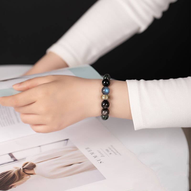Amulet crystal bracelet – for supplementing metal and water elements in the Wuxing theory. - taoistcrystal.com Amulet crystal bracelet – for supplementing metal and water elements in the Wuxing theory.