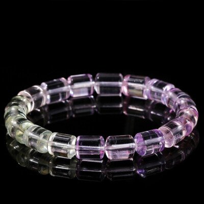 Fresh and fashionable natural gradient green crystal round tube bracelet.