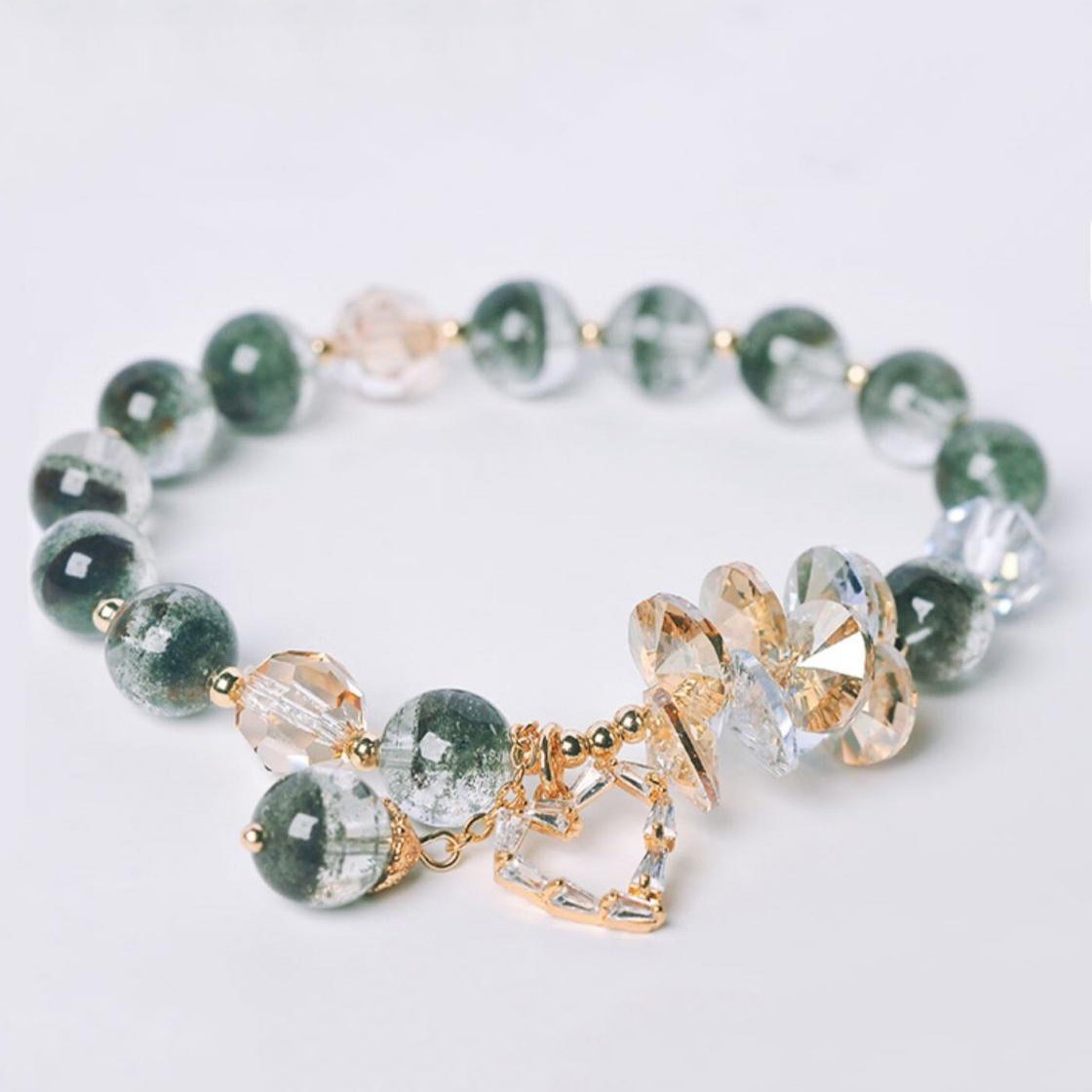 Girls’ Forest-style Versatile and Wealth-attracting Green Phantom Crystal Bracelet - taoistcrystal.com Girls’ Forest-style Versatile and Wealth-attracting Green Phantom Crystal Bracelet