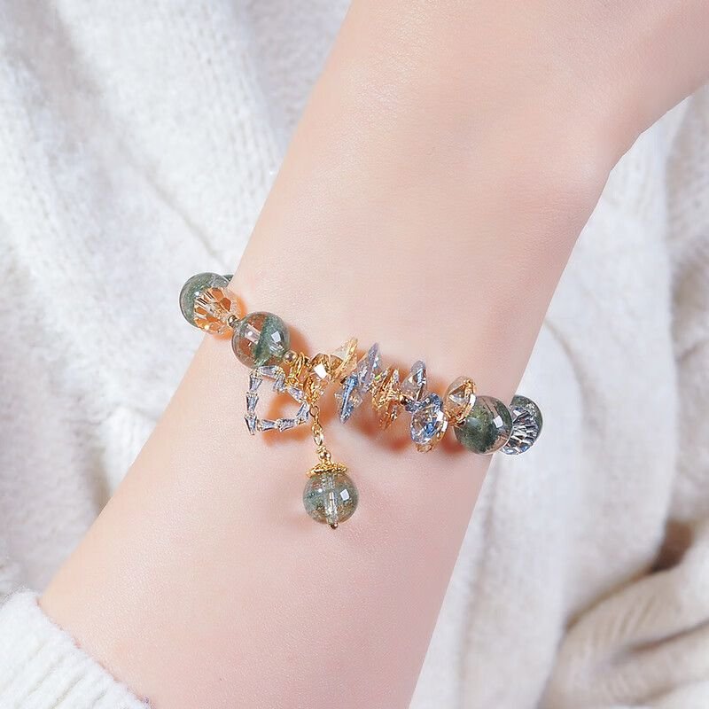 Girls’ Forest-style Versatile and Wealth-attracting Green Phantom Crystal Bracelet - taoistcrystal.com Girls’ Forest-style Versatile and Wealth-attracting Green Phantom Crystal Bracelet