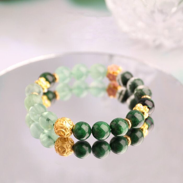 Lady’s Green Phantom “Road to Wealth” Crystal Bead Bracelet with Strawberry Quartz, an Accessory for Complementing the Wood Element