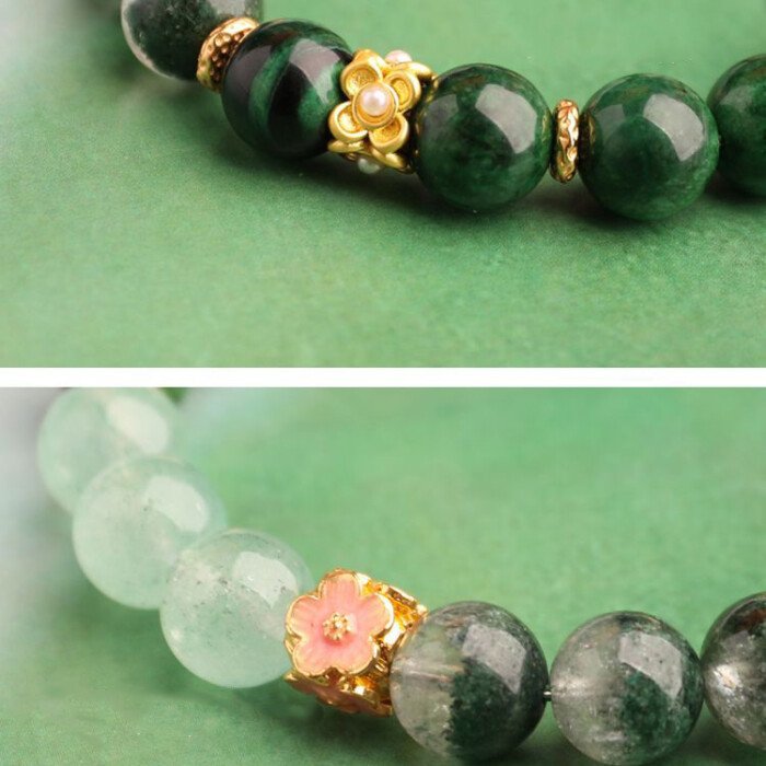 Lady’s Green Phantom “Road to Wealth” Crystal Bead Bracelet with Strawberry Quartz, an Accessory for Complementing the Wood Element