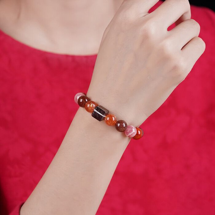Red Rutilated Quartz and Green Crystal Cornucopia Bracelet – Achieving Balance between Fire and Wood Elements in the Five – Element System