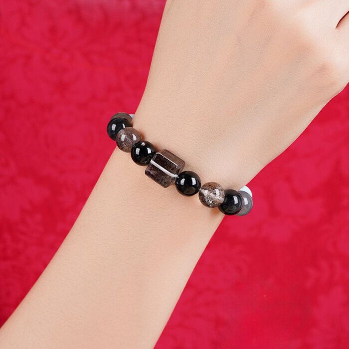 Snowflake Phantom Crystal Cornucopia Bracelet – Achieving Balance between Metal and Water Elements in the Five – Element System